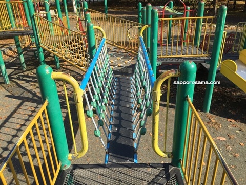 【5】星置公園コンビネーション遊具中部.JPG