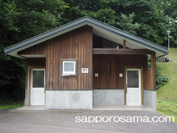 上士幌航空公園キャンプ場のトイレ.png